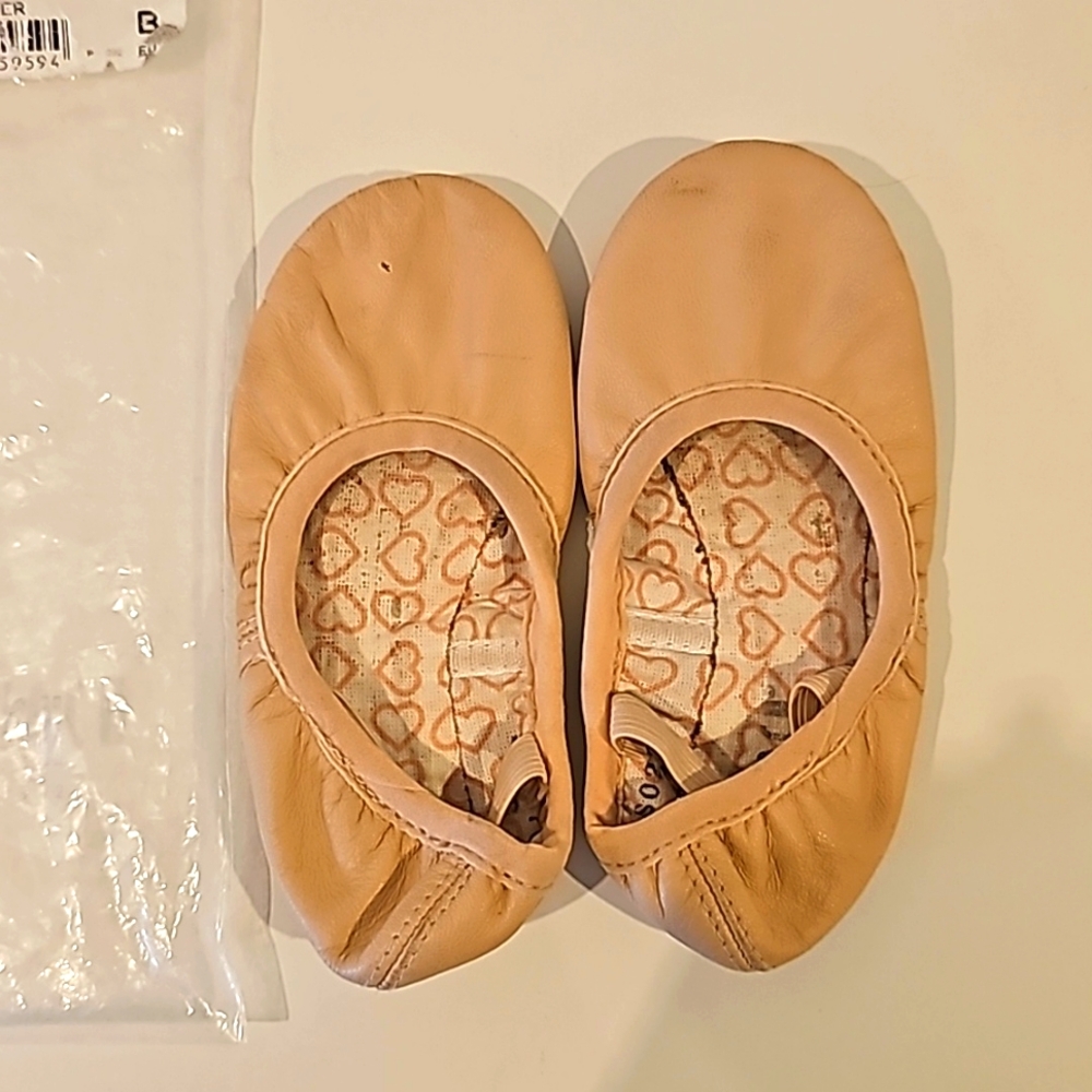 Blush pink BLOCH ballet shoes size 9